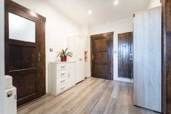 Prodej domu 240 m², Podlesí