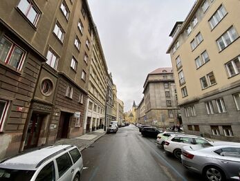 Pronájem bytu 2+1 v osobním vlastnictví 72 m², Praha 1 - Nové Město