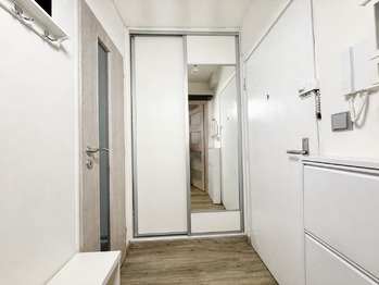 Pronájem bytu 1+kk v osobním vlastnictví 32 m², Praha 4 - Michle