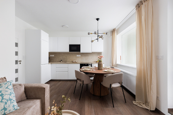 Kuchyň - Prodej bytu 3+kk v osobním vlastnictví 40 m², Praha 8 - Kobylisy