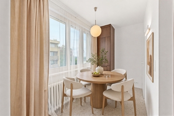 Prodej bytu 3+1 v osobním vlastnictví 80 m², Praha 5 - Zličín