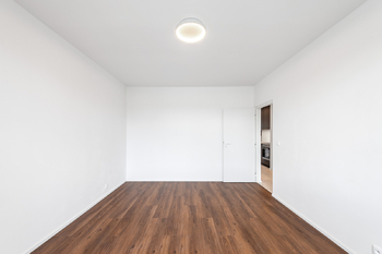 Prodej bytu 3+1 v osobním vlastnictví 80 m², Praha 5 - Zličín