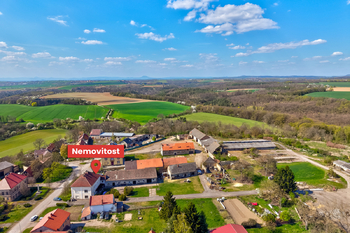Prodej zemědělského objektu 200 m², Nebužely
