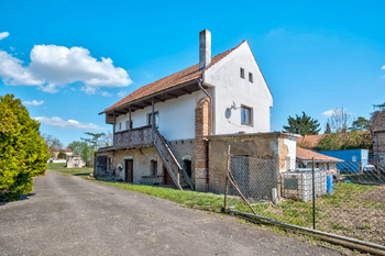 Prodej zemědělského objektu 200 m², Nebužely