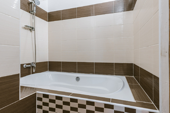 KOUPELNA S  VANOU - Prodej bytu 1+1 v družstevním vlastnictví 36 m², Bystřany