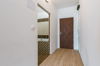 PŘEDSÍŇ - Prodej bytu 1+1 v družstevním vlastnictví 36 m², Bystřany