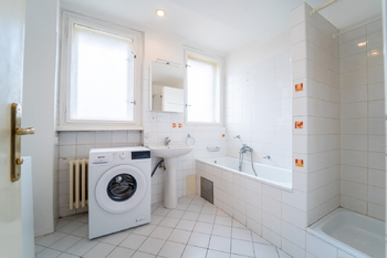 Pronájem bytu 3+1 v osobním vlastnictví 75 m², Praha 6 - Břevnov