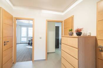 Prodej bytu 3+1 v osobním vlastnictví 80 m², Praha 5 - Stodůlky