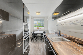 Prodej bytu 3+1 v osobním vlastnictví 80 m², Praha 5 - Stodůlky