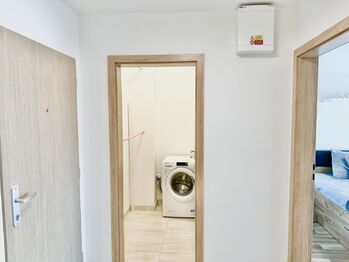 Pronájem bytu 2+kk v osobním vlastnictví 54 m², Praha 10 - Uhříněves