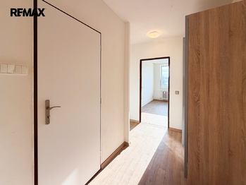 Pronájem bytu 2+kk v osobním vlastnictví 43 m², Komárov