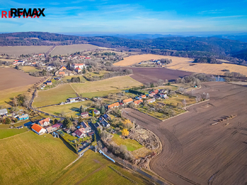 Prodej pozemku 1000 m², Bukovany