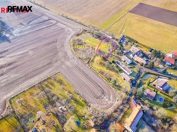 Prodej pozemku 1000 m², Bukovany