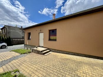Pohled dům - Prodej domu 313 m², Dolní Újezd