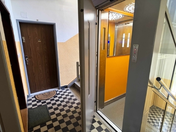 Prodej bytu 3+1 v osobním vlastnictví 60 m², Praha 10 - Vinohrady