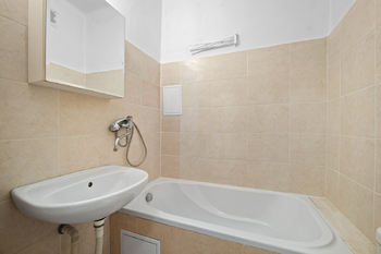 Garsonka - Prodej ubytovacího zařízení 95 m², Praha 10 - Vršovice