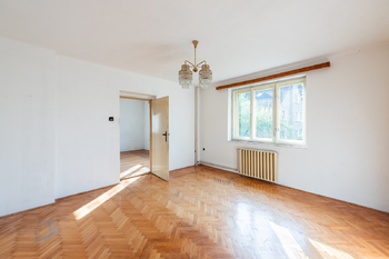 Obývací pokoj 1NP a - Prodej domu 150 m², Voznice