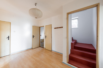 Chodba 1NP b - Prodej domu 150 m², Voznice