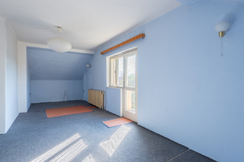 Ložnice 2 -2 NP a - Prodej domu 150 m², Voznice