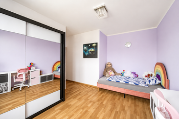 2. pokoj 14,9 m2 - Prodej bytu 4+kk v osobním vlastnictví 93 m², Praha 3 - Strašnice