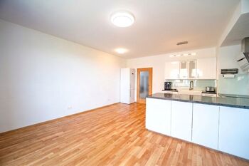 Prodej bytu 4+kk v osobním vlastnictví 93 m², Praha 3 - Strašnice