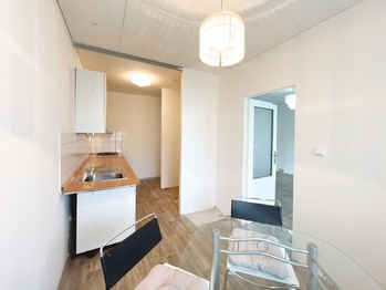 Prodej bytu 3+1 v osobním vlastnictví 70 m², Praha 5 - Stodůlky
