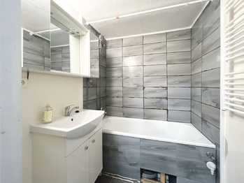 Prodej bytu 3+1 v osobním vlastnictví 70 m², Praha 5 - Stodůlky