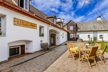 Prodej ubytovacího zařízení 804 m², Předslavice