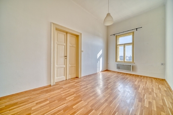 menší pokoj - Prodej bytu 3+1 v osobním vlastnictví 115 m², Praha 5 - Smíchov