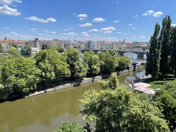 Prodej bytu 3+1 v osobním vlastnictví 115 m², Praha 5 - Smíchov