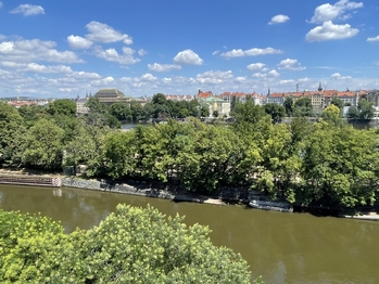 Prodej bytu 3+1 v osobním vlastnictví 115 m², Praha 5 - Smíchov