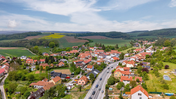 Prodej pozemku 699 m², Lažany