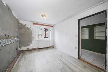 Prodej domu 60 m², Rozhraní