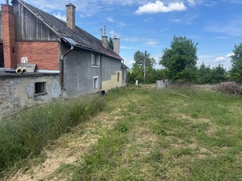 Prodej pozemku 1300 m², Kroměříž