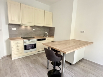 Pronájem bytu 2+kk v osobním vlastnictví 46 m², Praha 4 - Nusle