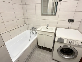 Pronájem bytu 2+kk v osobním vlastnictví 46 m², Praha 4 - Nusle