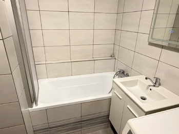 Pronájem bytu 2+kk v osobním vlastnictví 46 m², Praha 4 - Nusle