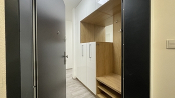 Prodej bytu 3+kk v osobním vlastnictví 76 m², Roztoky