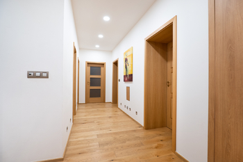 Prodej domu 220 m², Praha 9 - Kyje