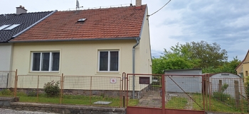 Pohled na dům z ulice  - Prodej domu 66 m², Vyškov