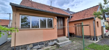 Pohled na dům ze zahrady  - Prodej domu 66 m², Vyškov