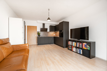 Prodej bytu 2+kk v osobním vlastnictví 53 m², Hostivice