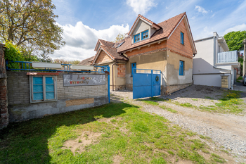 Prodej domu 80 m², Mezouň