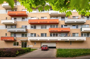 Prodej bytu 2+kk v osobním vlastnictví 58 m², Praha 10 - Horní Měcholupy