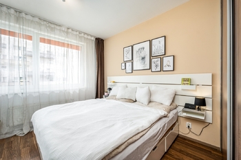 Prodej bytu 2+kk v osobním vlastnictví 58 m², Praha 10 - Horní Měcholupy