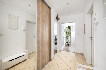 Prodej bytu 2+kk v osobním vlastnictví 58 m², Praha 10 - Horní Měcholupy