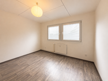 Dětský pokoj - Prodej bytu 3+1 v osobním vlastnictví 75 m², Trhové Sviny