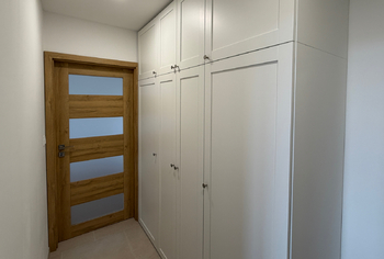 Vestavěná skříň - Pronájem bytu 3+kk v osobním vlastnictví 67 m², Praha 10 - Strašnice