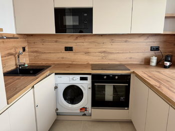 Kuchyňské spotřebiče - Pronájem bytu 3+kk v osobním vlastnictví 67 m², Praha 10 - Strašnice
