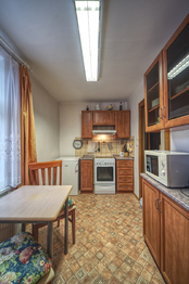 Kuchyně v patře - Prodej domu 152 m², Nýrsko